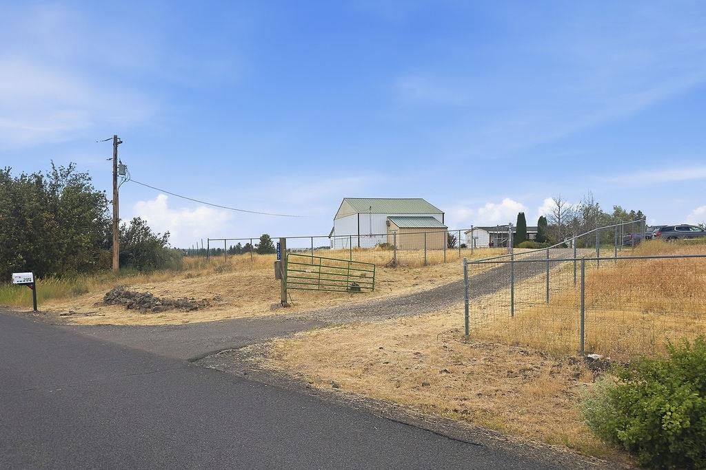 3605 N Christensen Rd - Photo 45