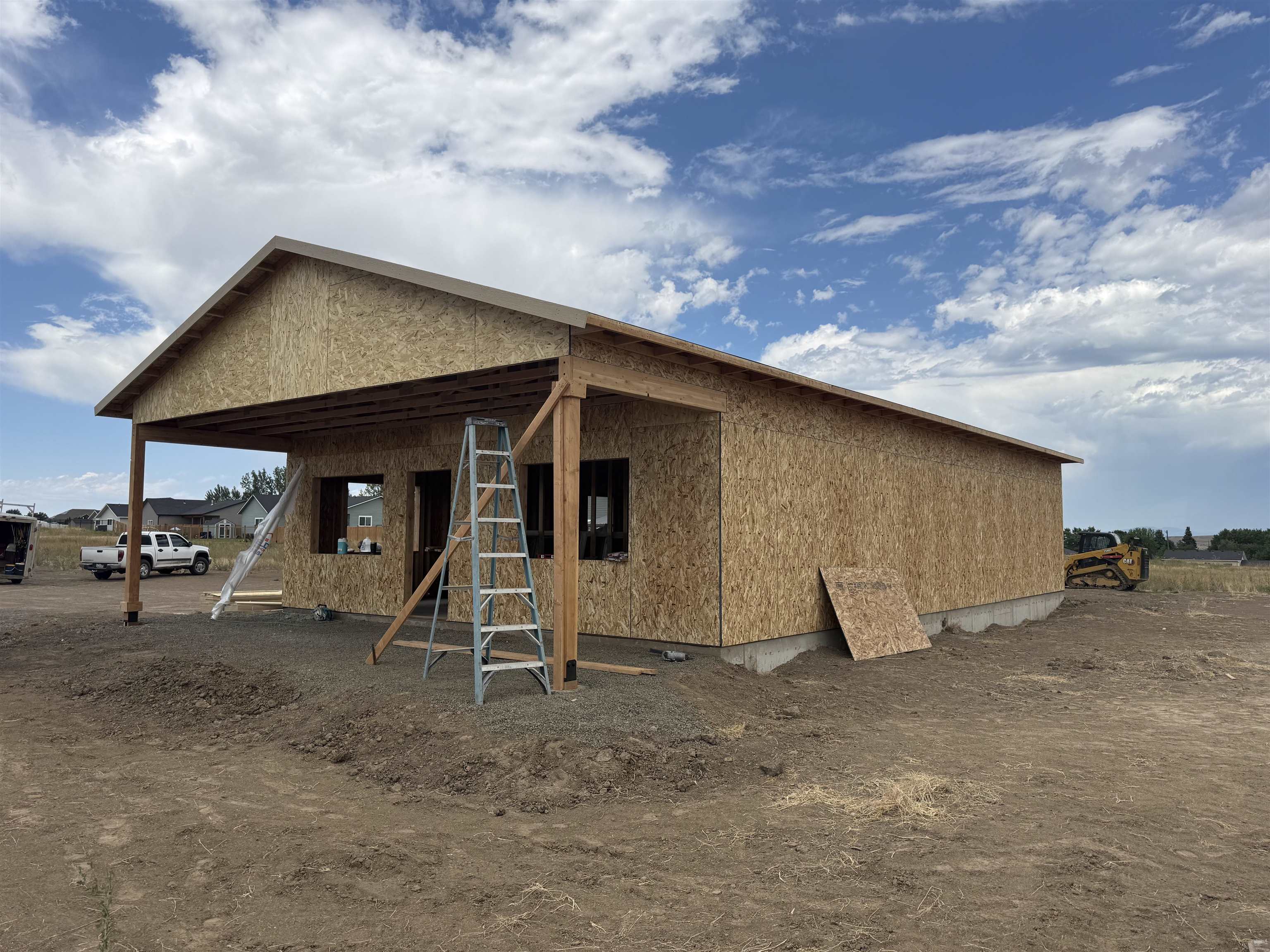 620 E Devisadero St - Photo 1