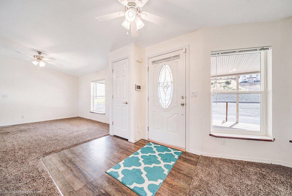 202 Airport Way - Photo 10