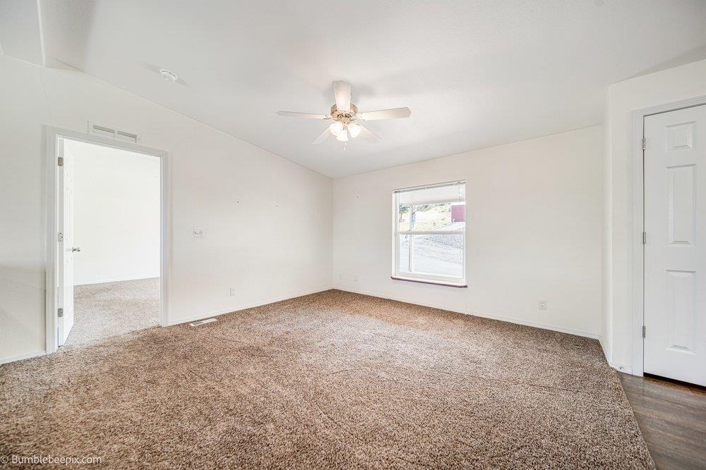 202 Airport Way - Photo 11