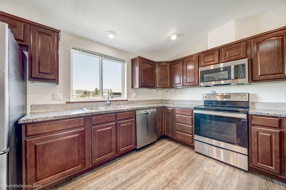 202 Airport Way - Photo 15