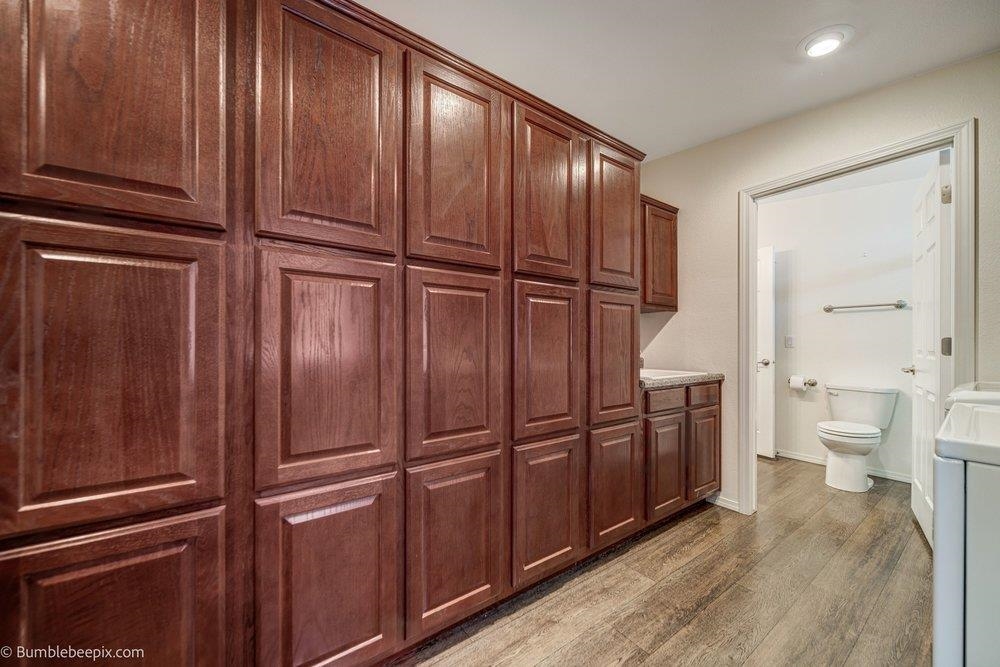 202 Airport Way - Photo 18