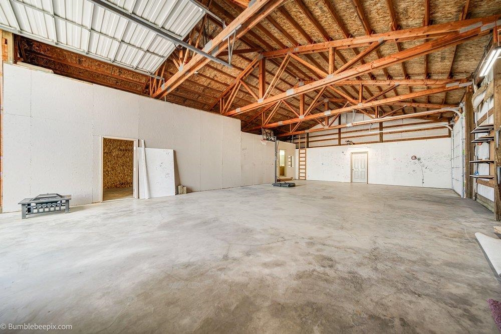 202 Airport Way - Photo 29