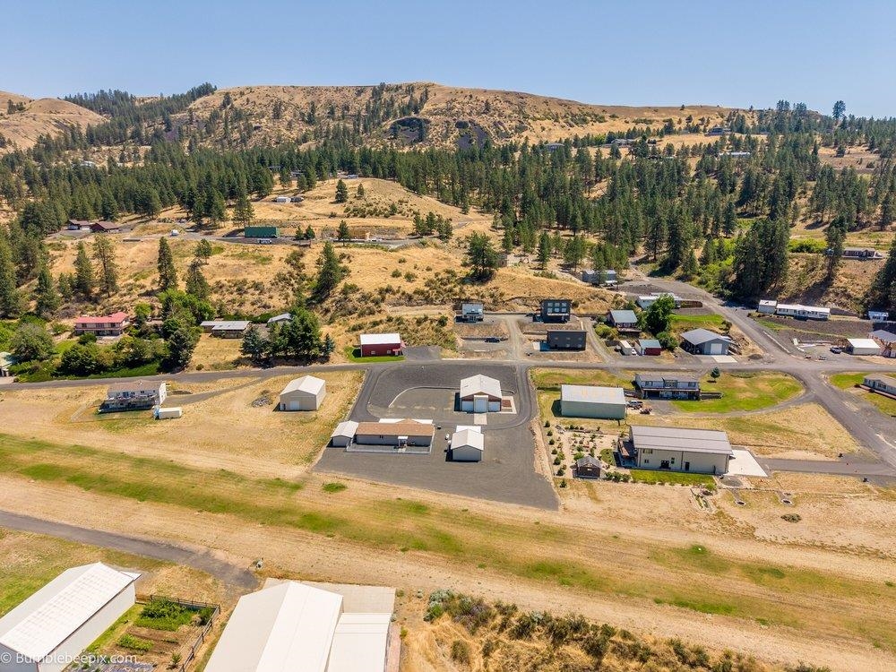 202 Airport Way - Photo 44