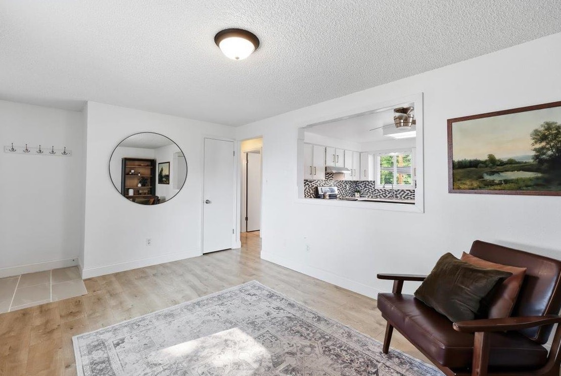 1018 S Herald Rd - Photo 4
