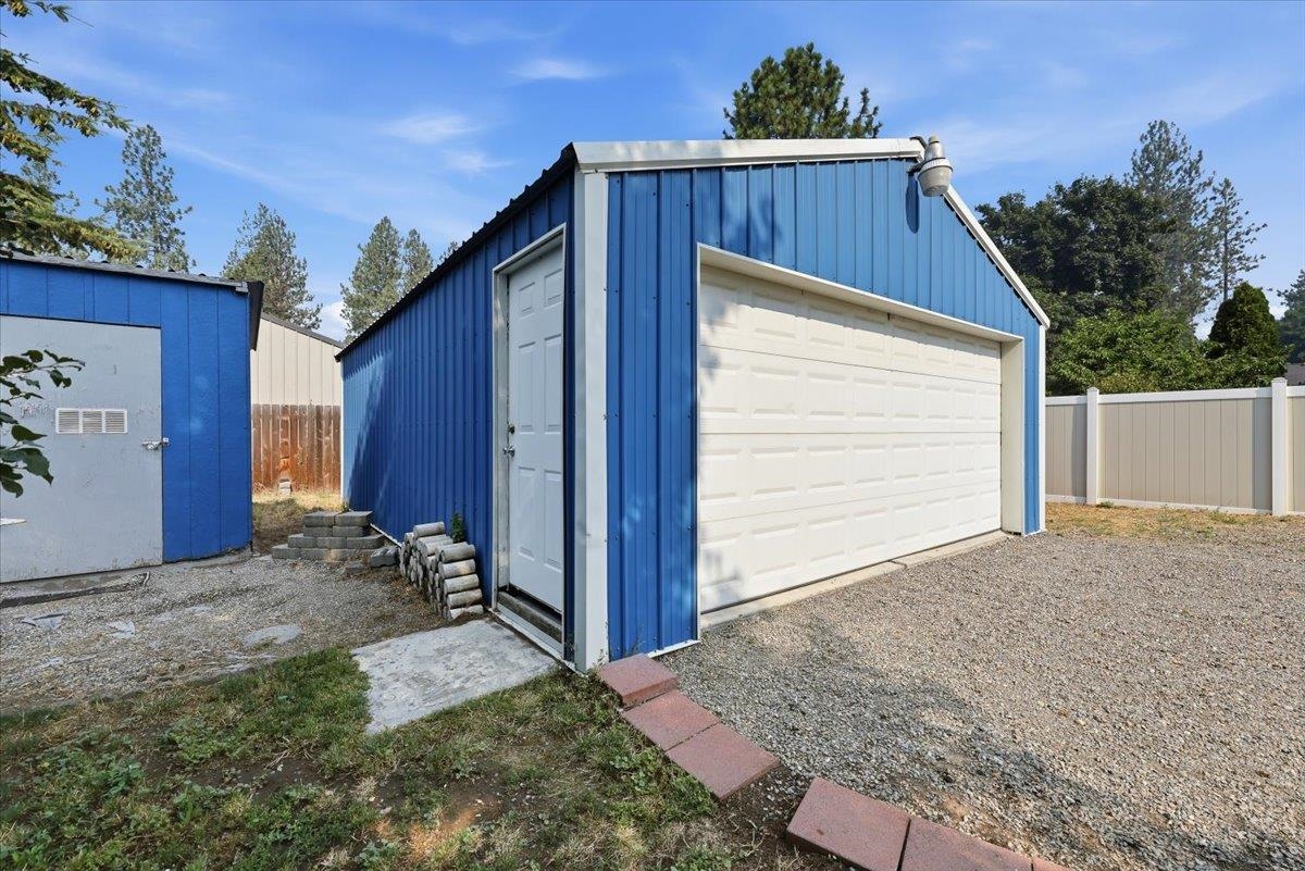 1018 S Herald Rd - Photo 25