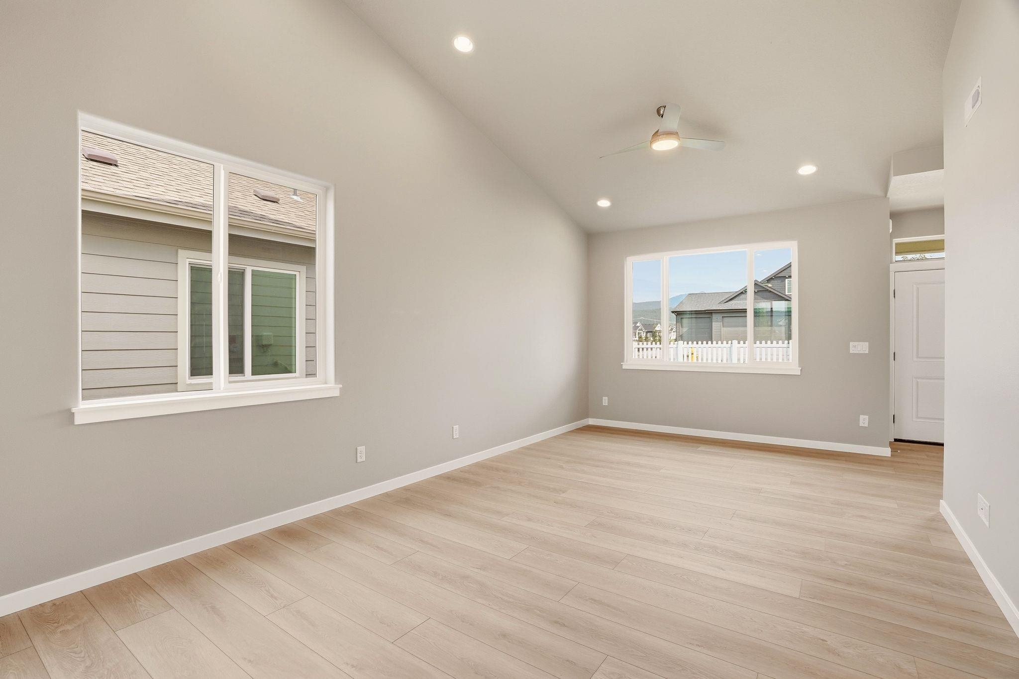 2583 N Rydal Ln - Photo 5