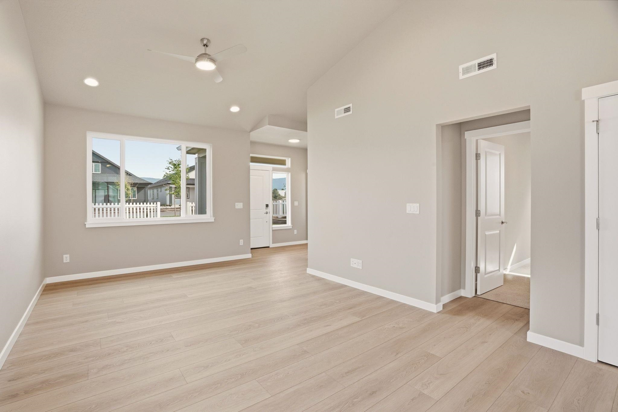 2583 N Rydal Ln - Photo 7