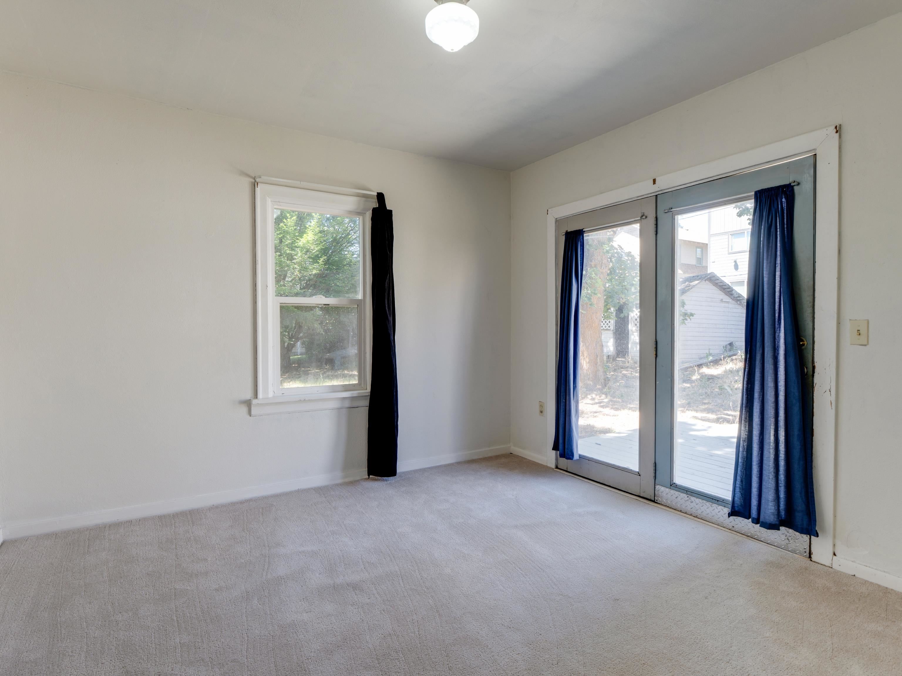 324 4th St - Photo 13