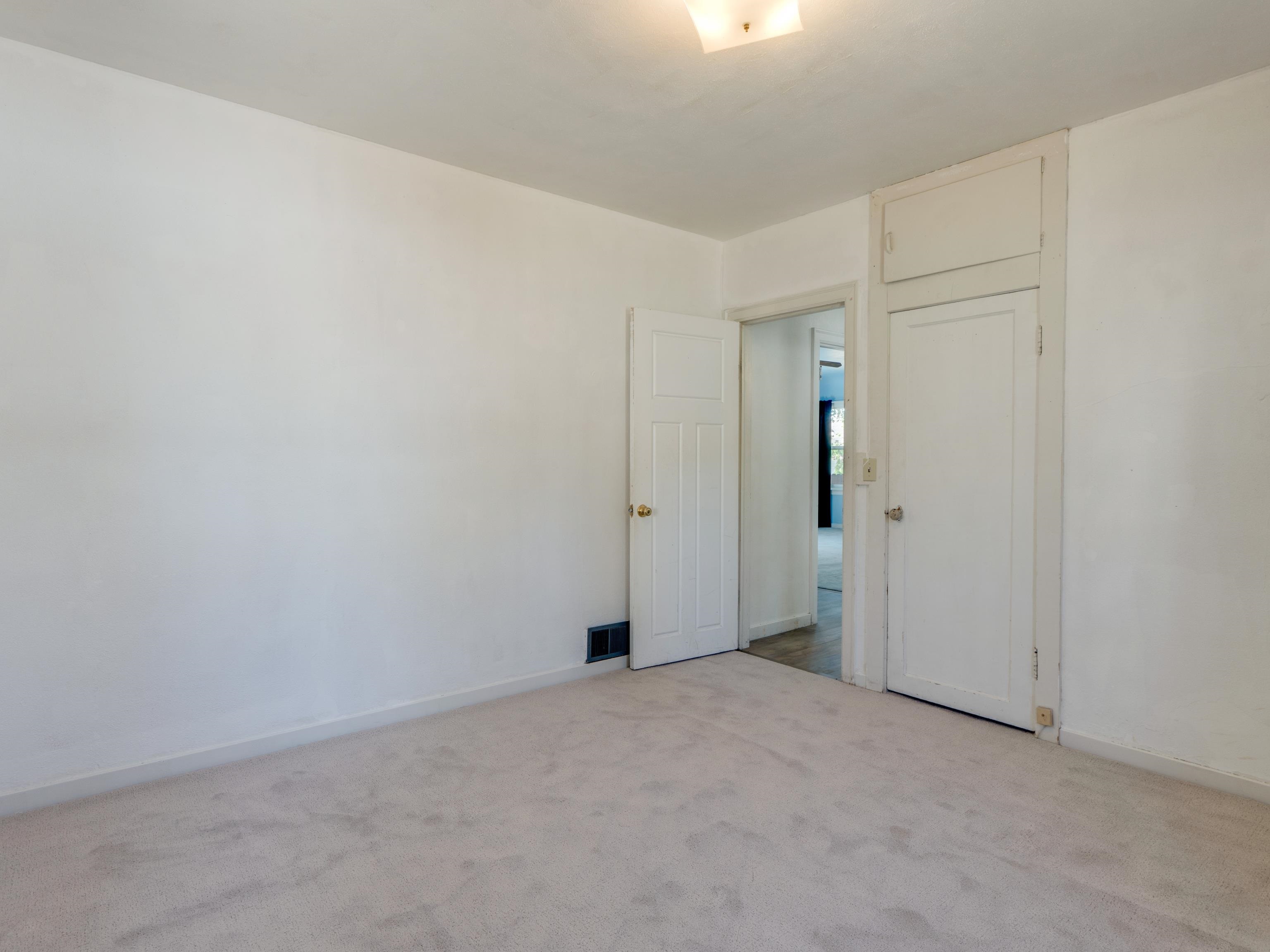 324 4th St - Photo 16