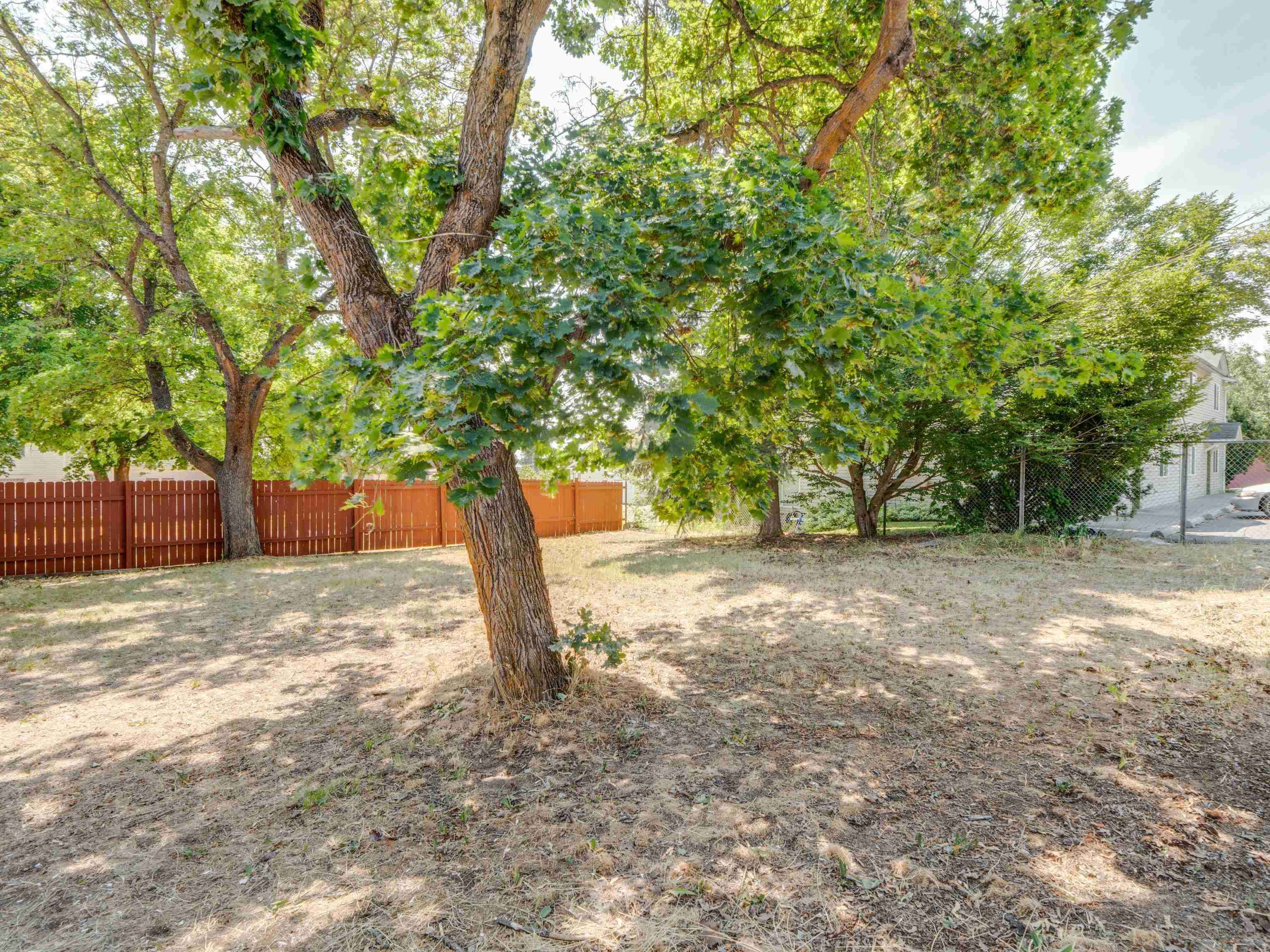 324 4th St - Photo 32