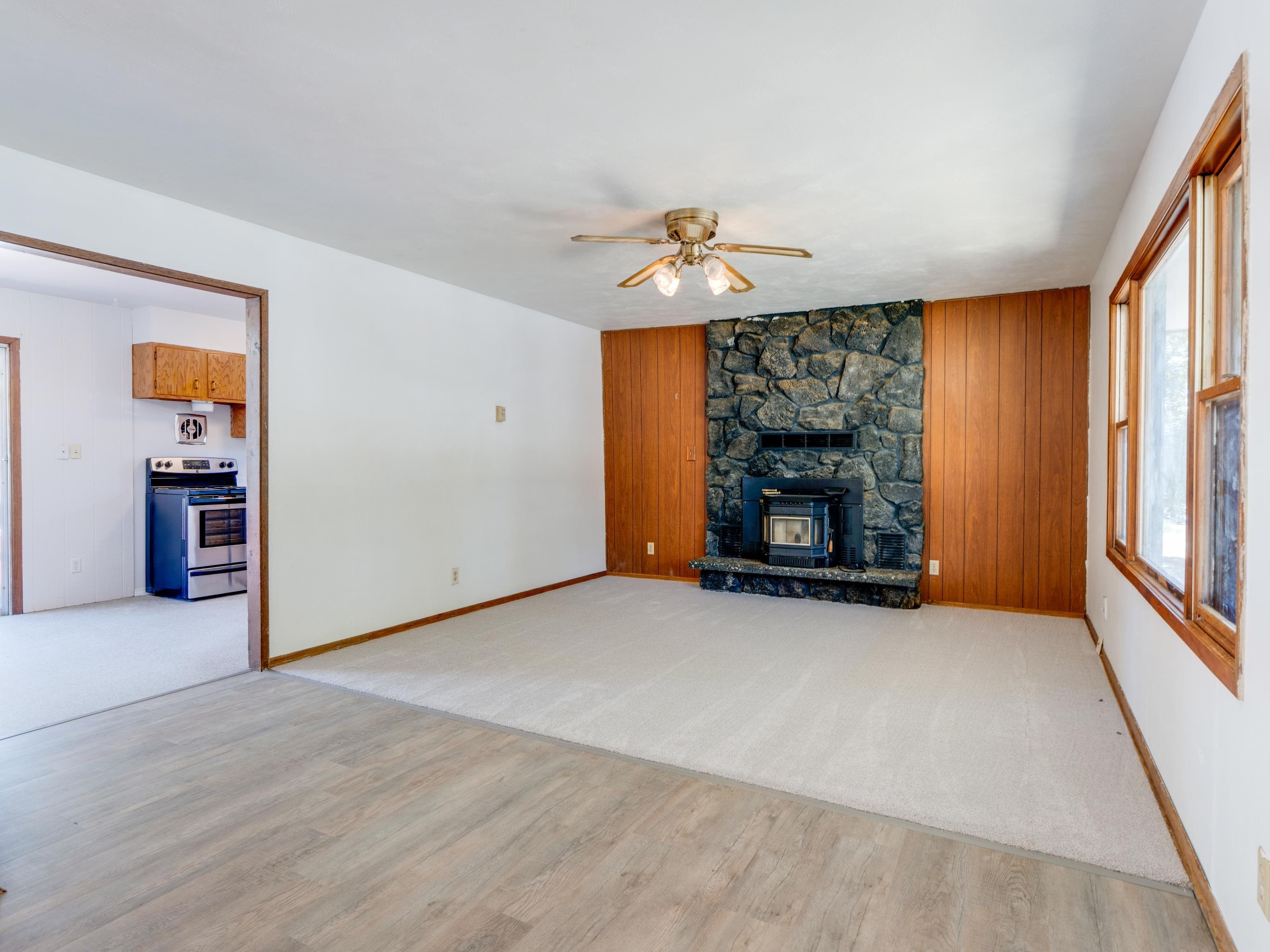104 3rd St - Photo 6