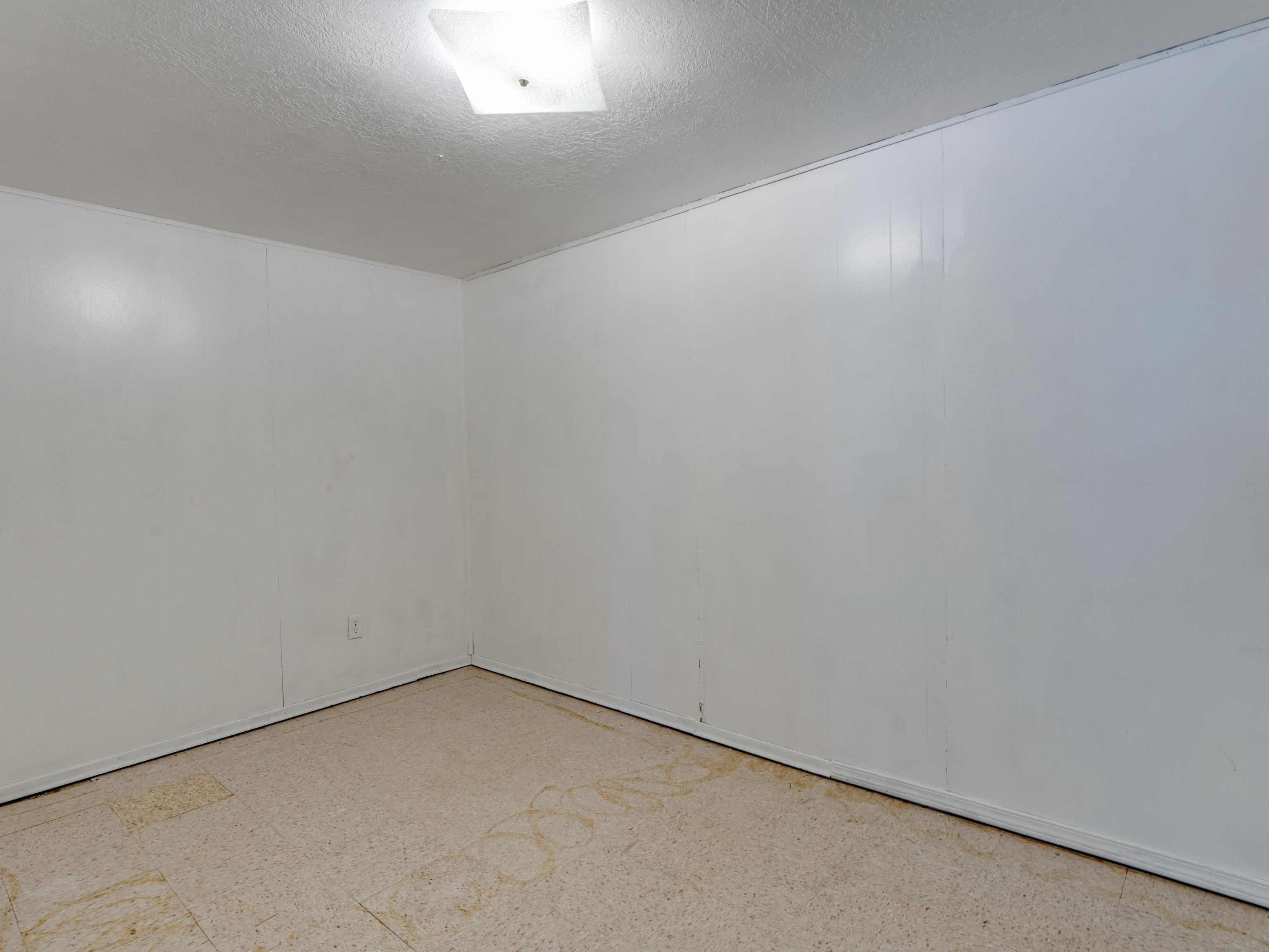 104 3rd St - Photo 28