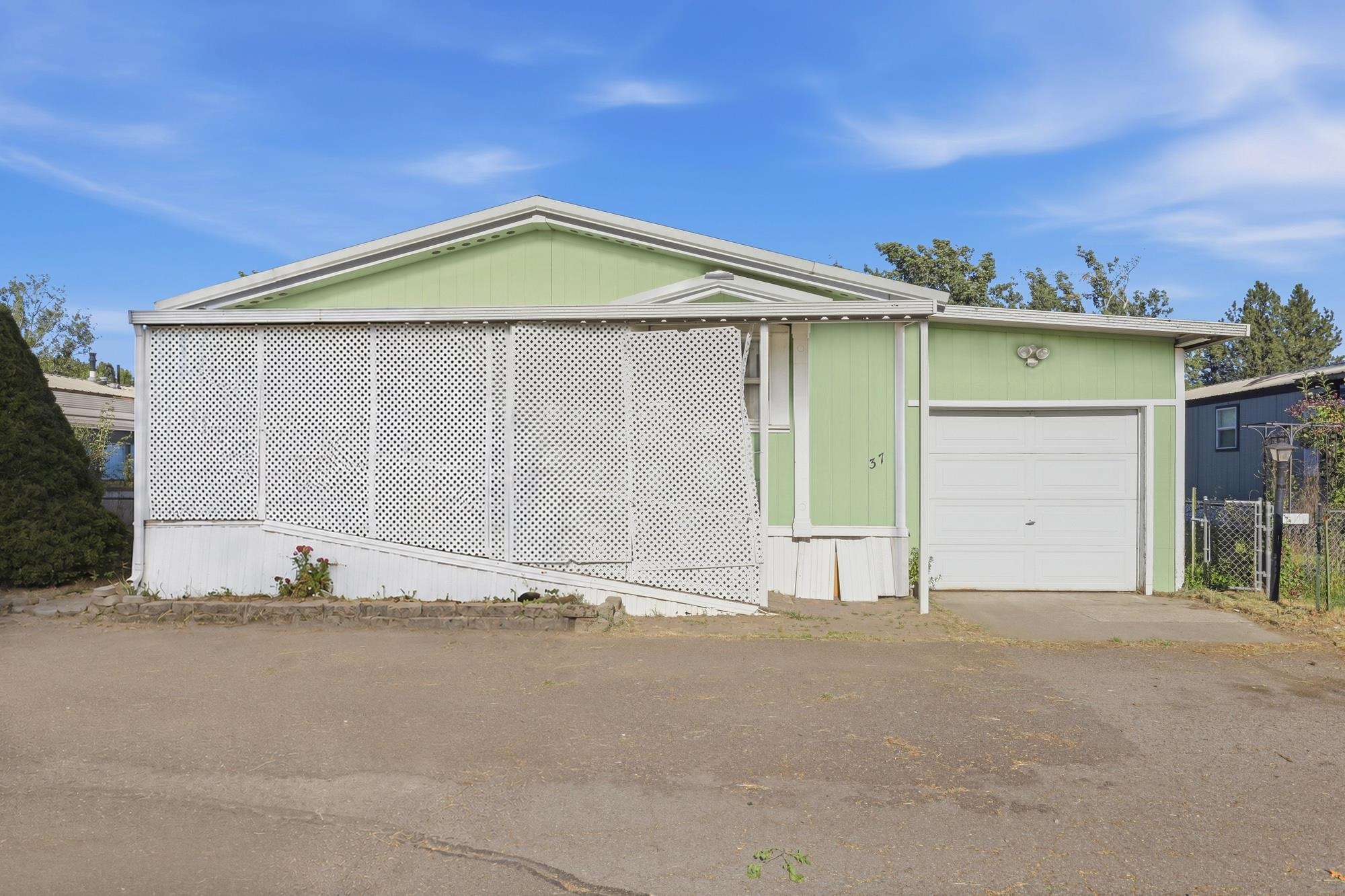 4112 E Center Rd - Photo 30