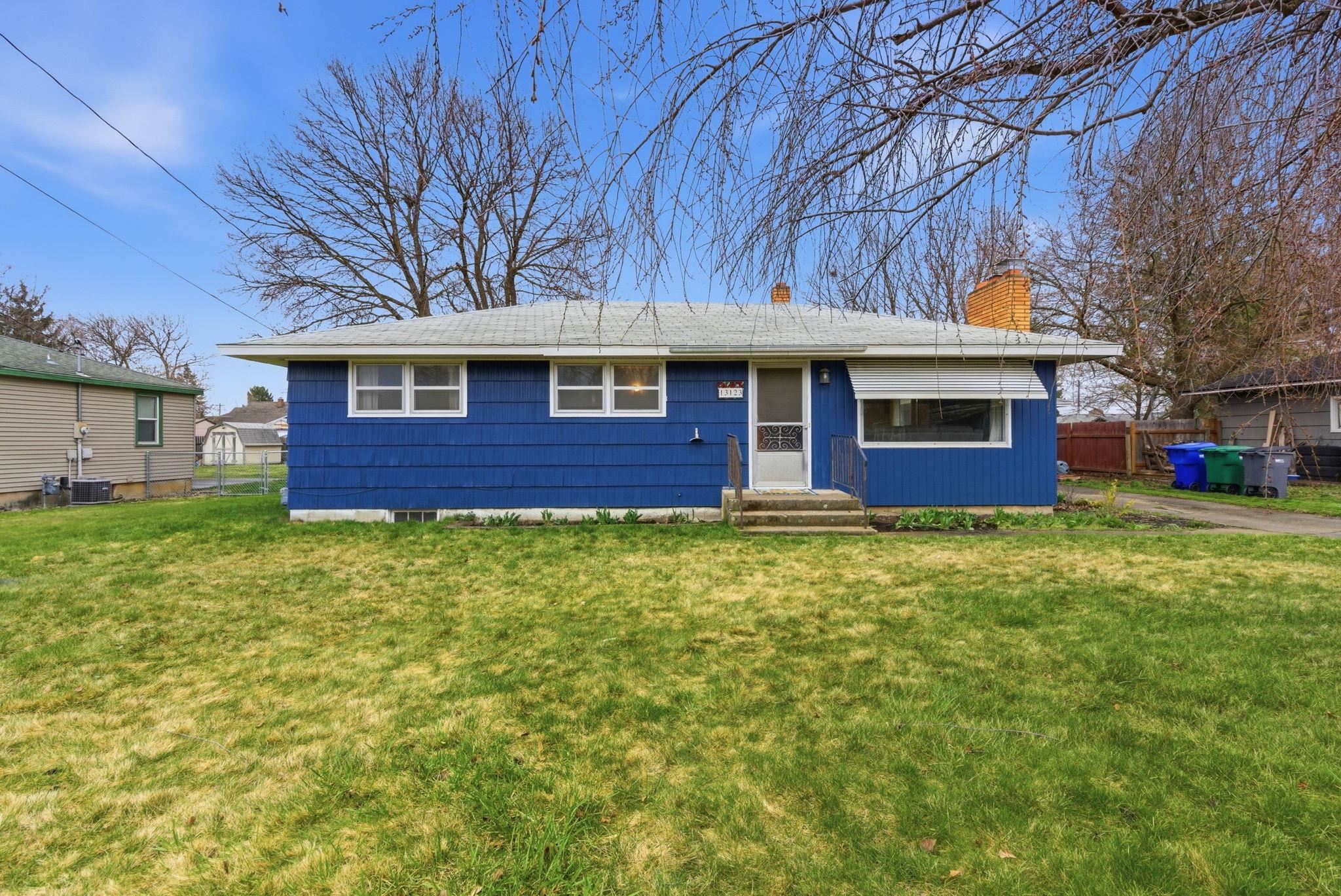 13123 E 5th Ave - Photo 1