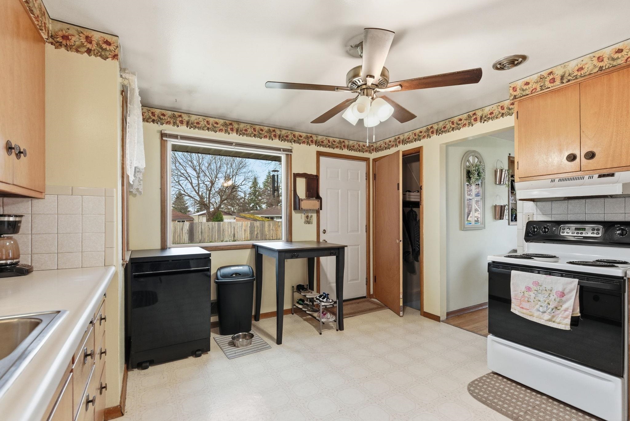 13123 E 5th Ave - Photo 10
