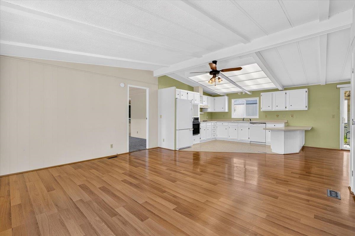 202 Marshall St - Photo 7