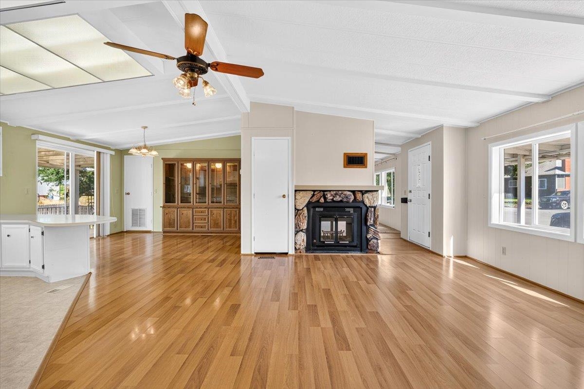 202 Marshall St - Photo 9