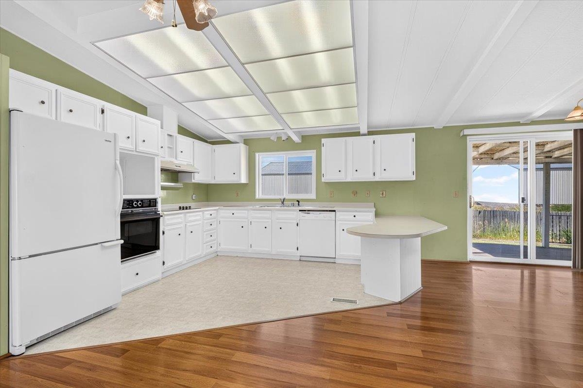 202 Marshall St - Photo 12