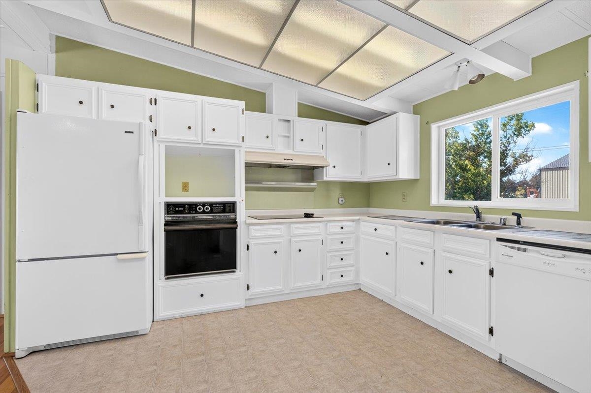 202 Marshall St - Photo 13