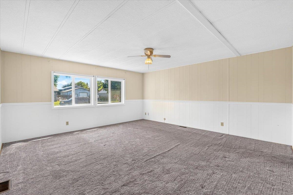202 Marshall St - Photo 14