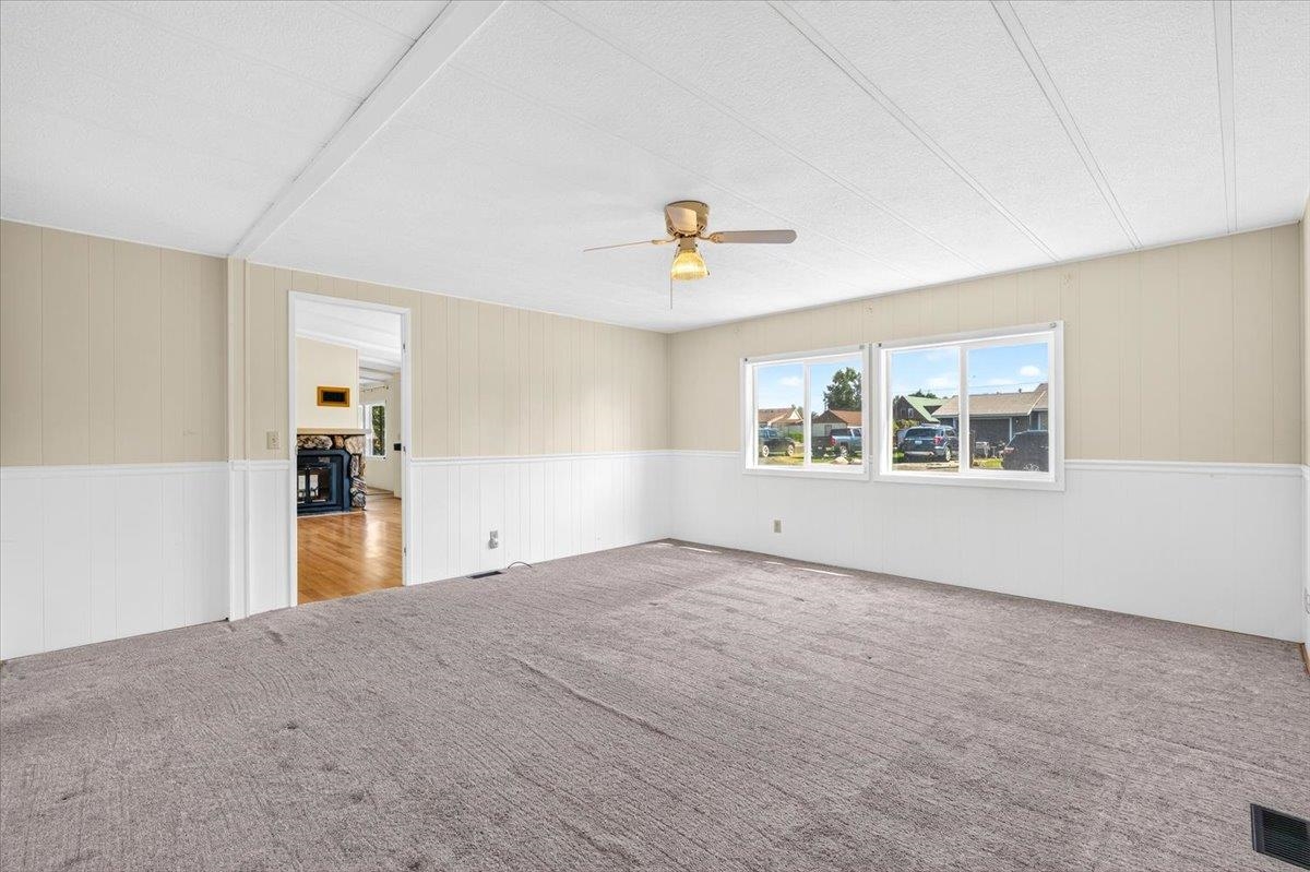 202 Marshall St - Photo 16