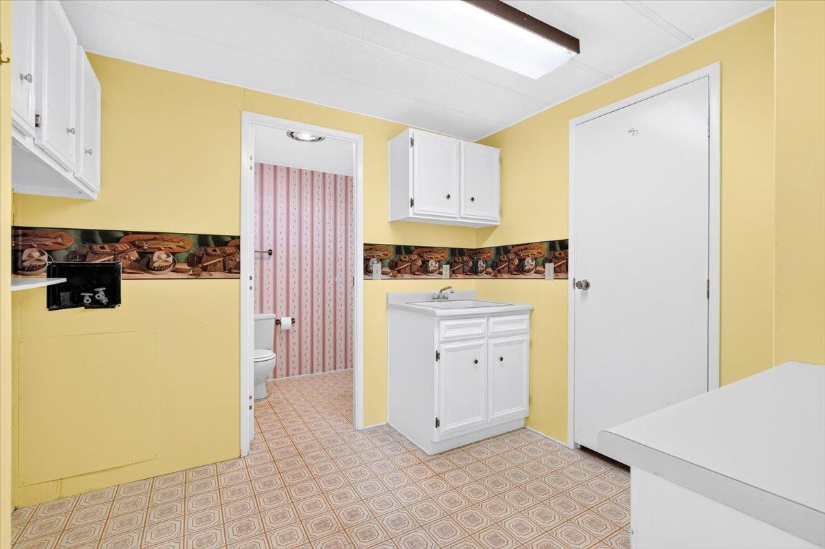 202 Marshall St - Photo 28