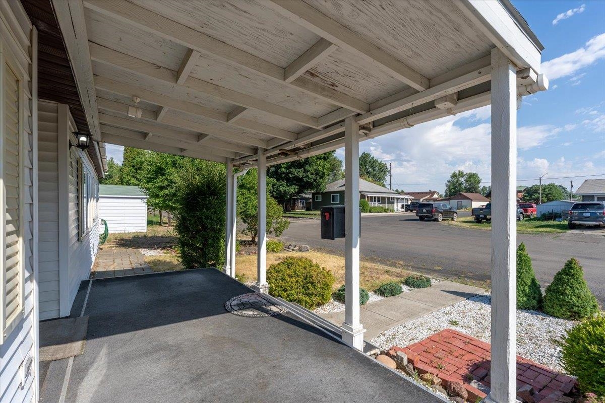 202 Marshall St - Photo 30