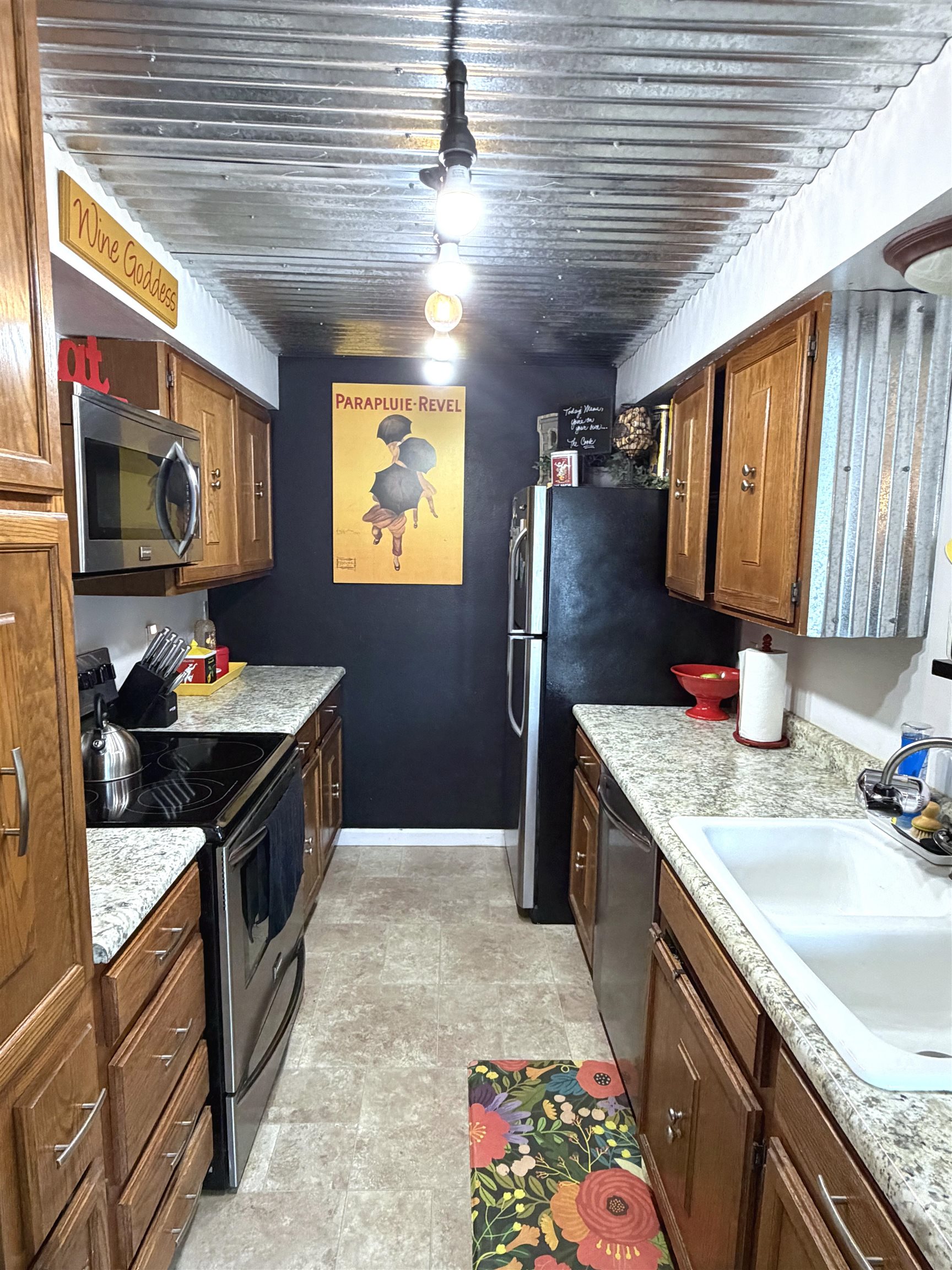 214 W 6TH Ave - Photo 3
