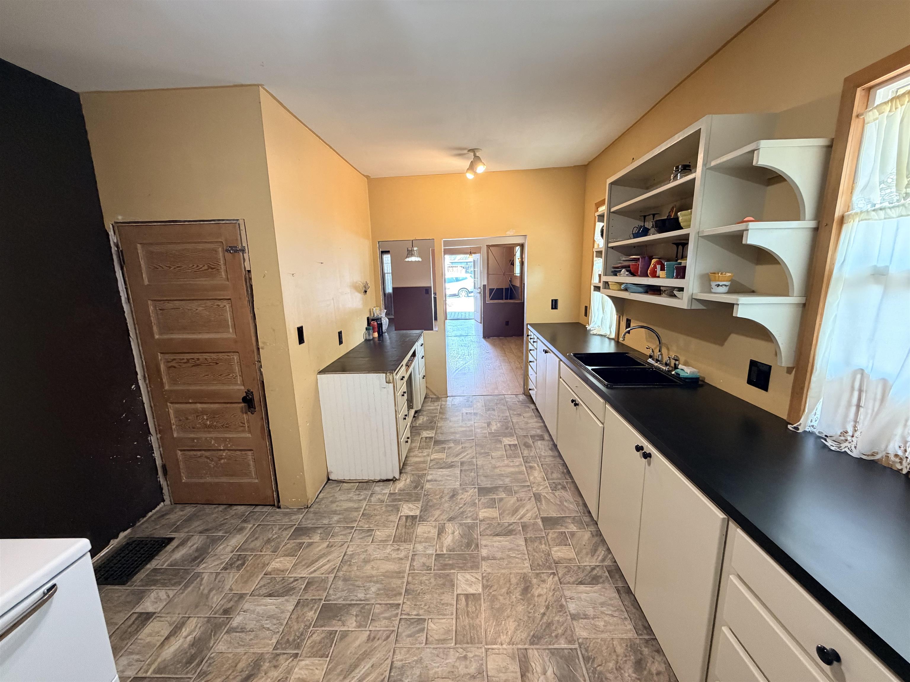 628 S ELM St - Photo 26