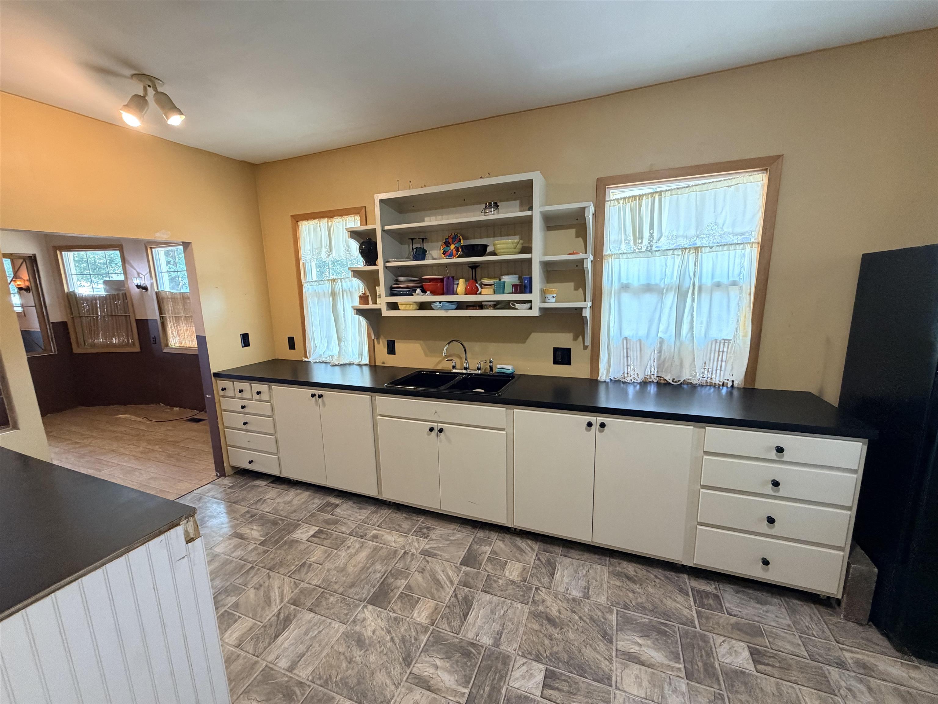 628 S ELM St - Photo 27
