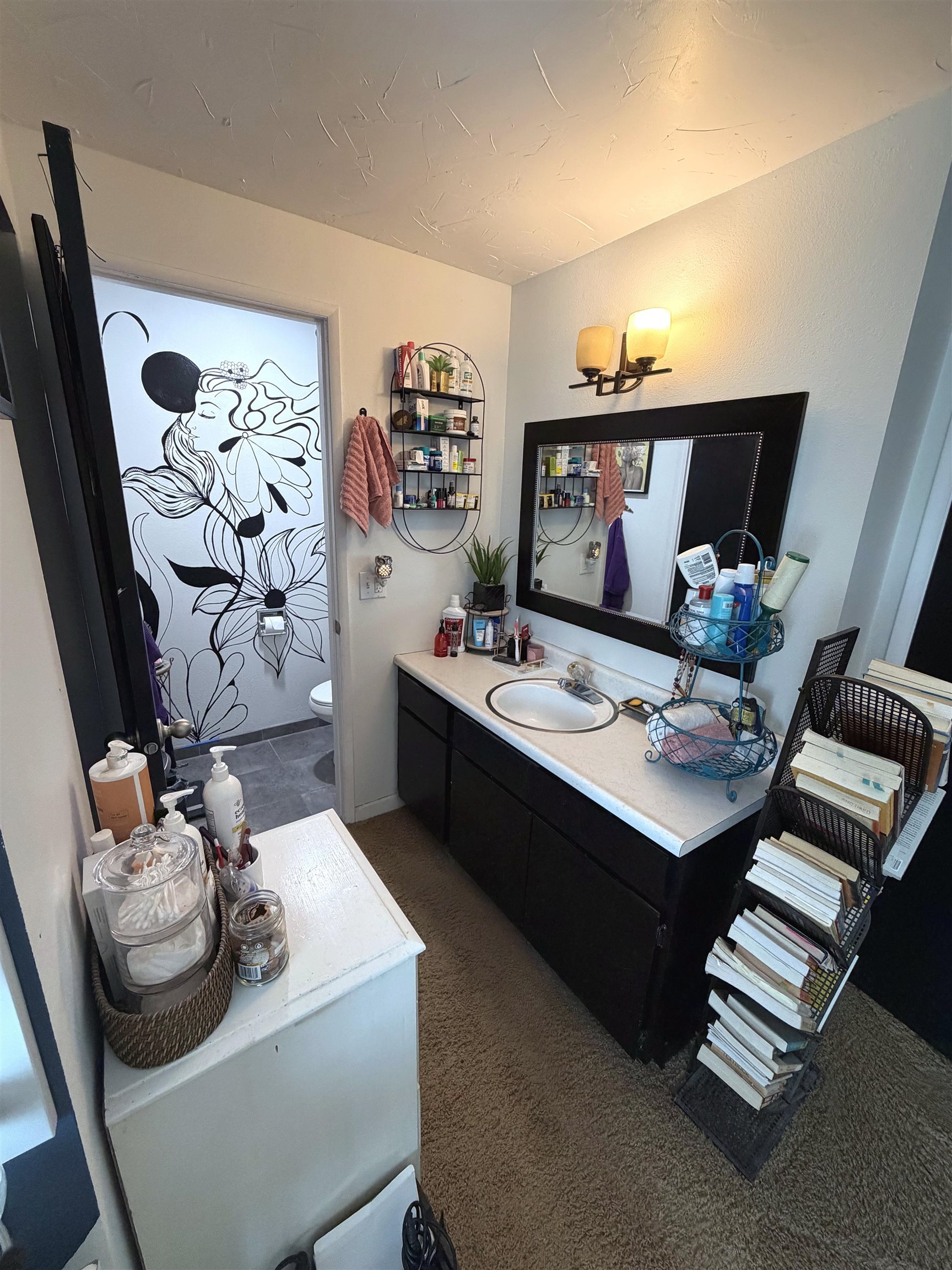 214 W 6TH Ave - Photo 16