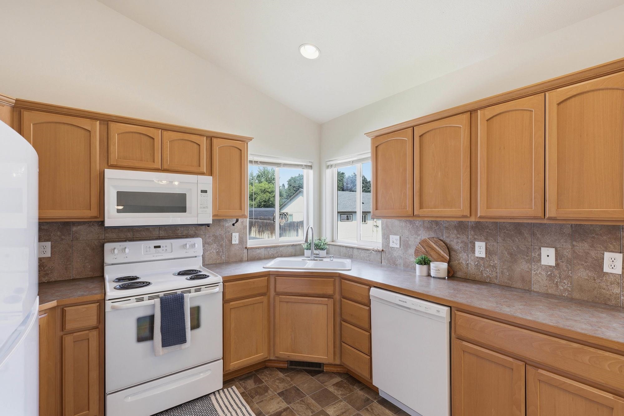 620 N Lucille Ln - Photo 7