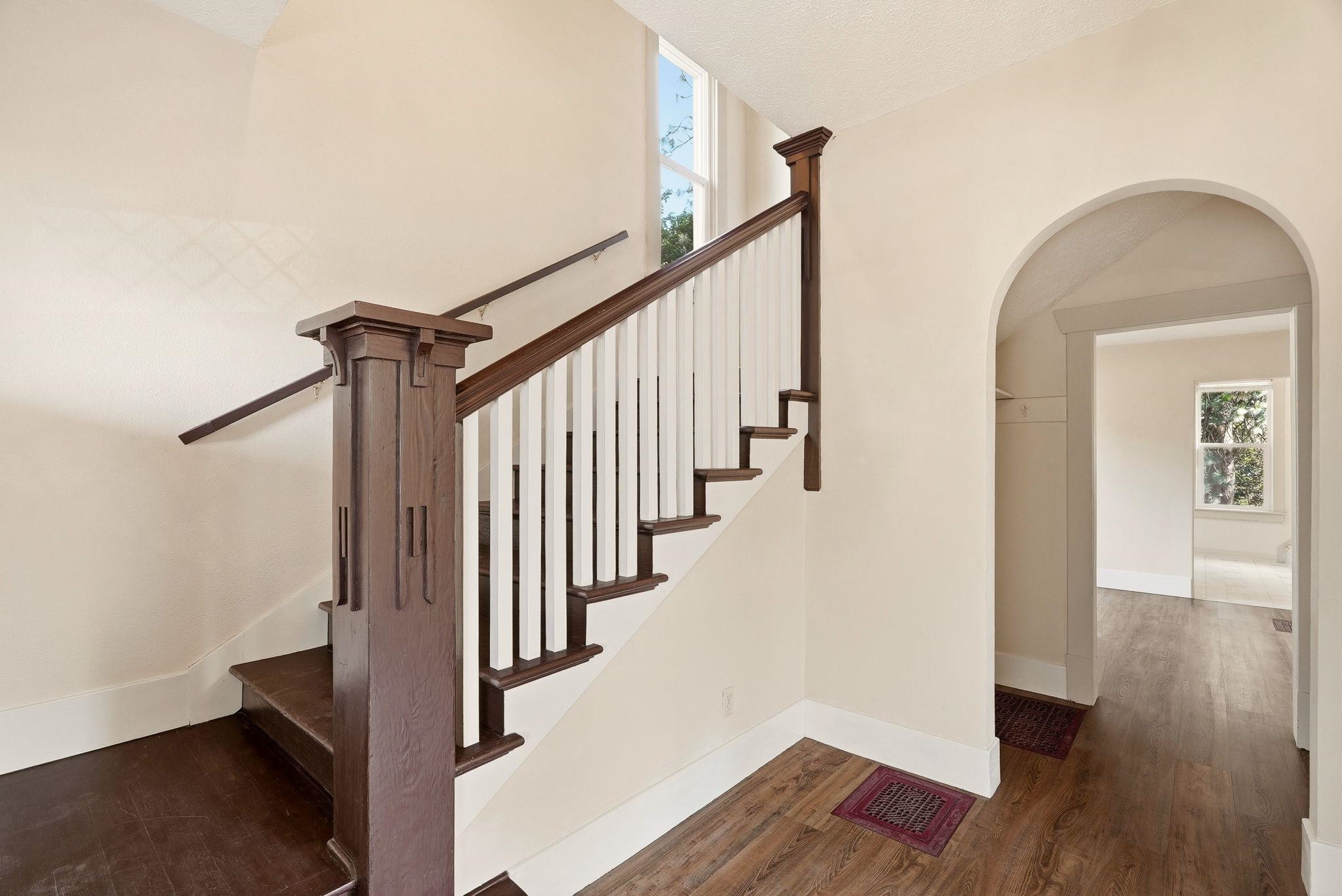 418 E 19th Ave - Photo 4