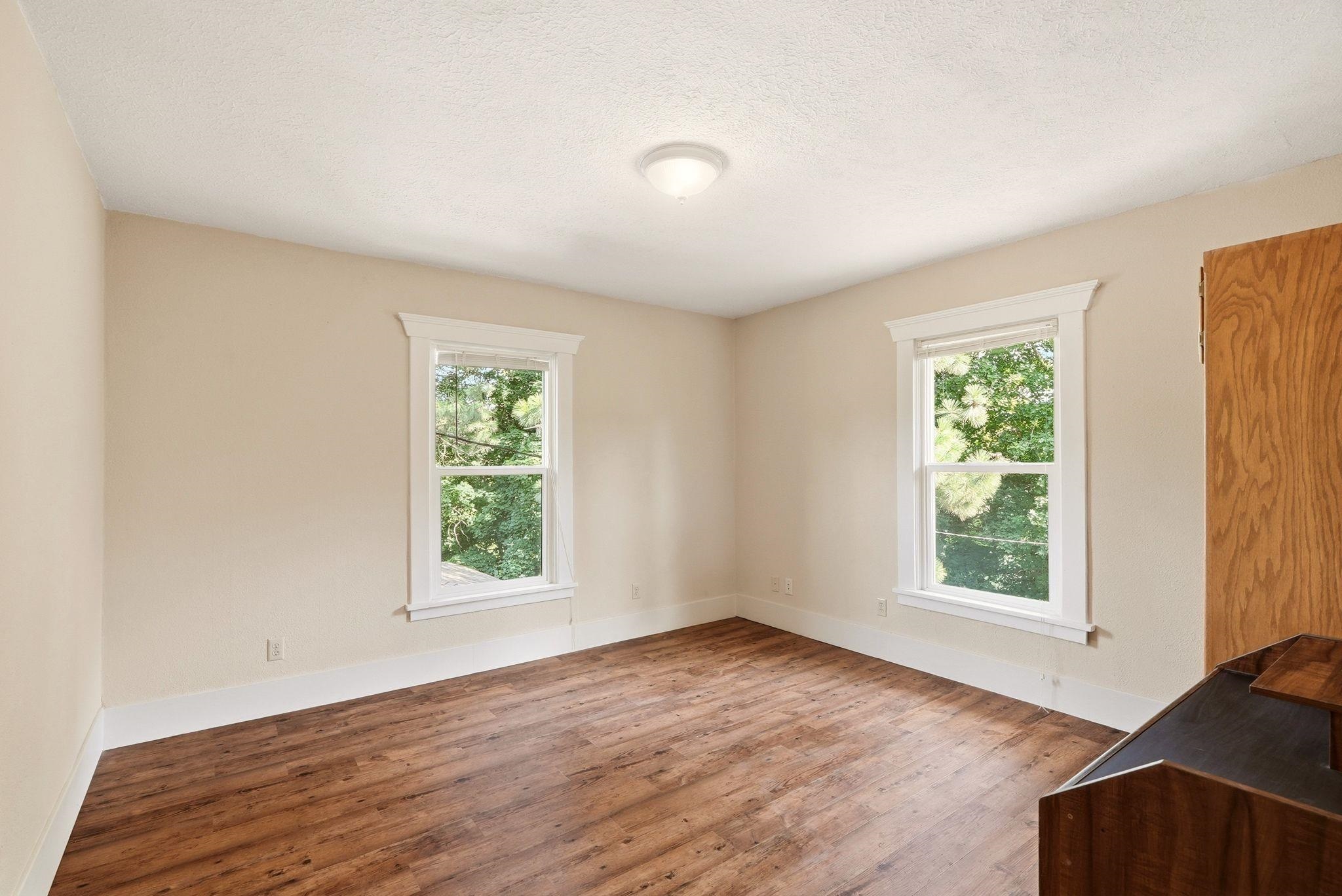 418 E 19th Ave - Photo 20