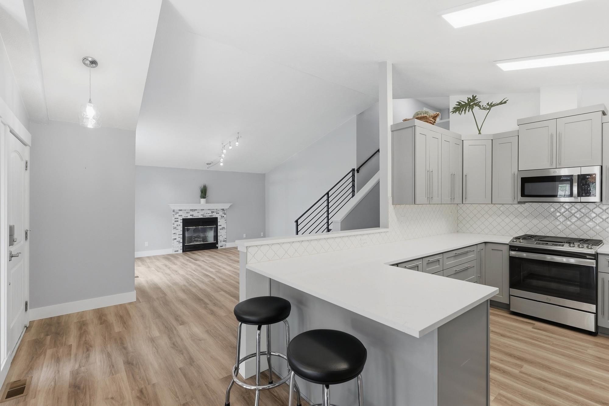 617 S F St - Photo 10
