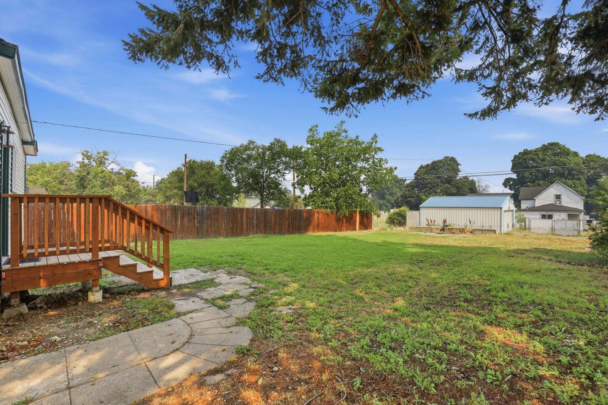 2113 E 5th Ave - Photo 22