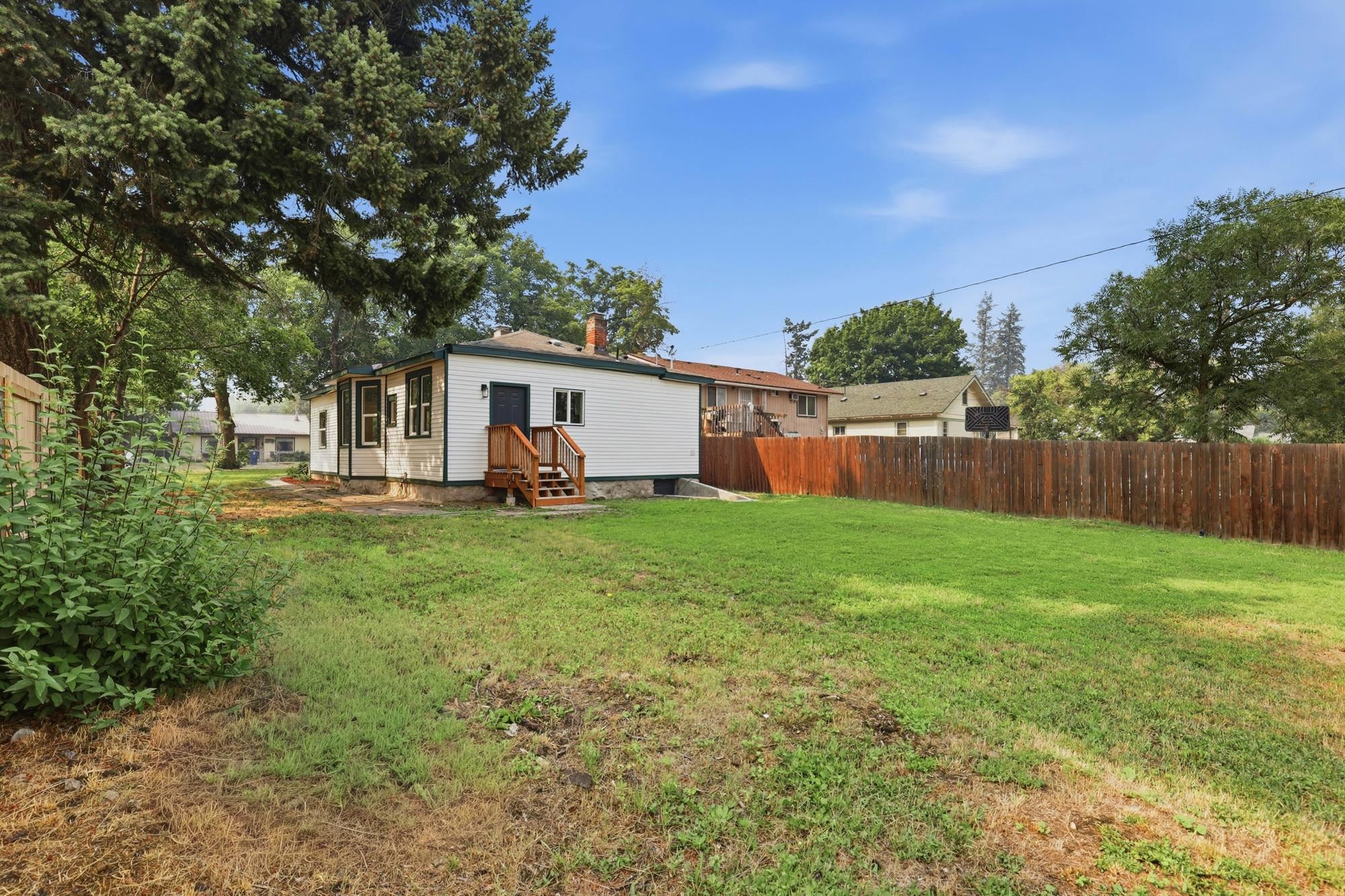 2113 E 5th Ave - Photo 24