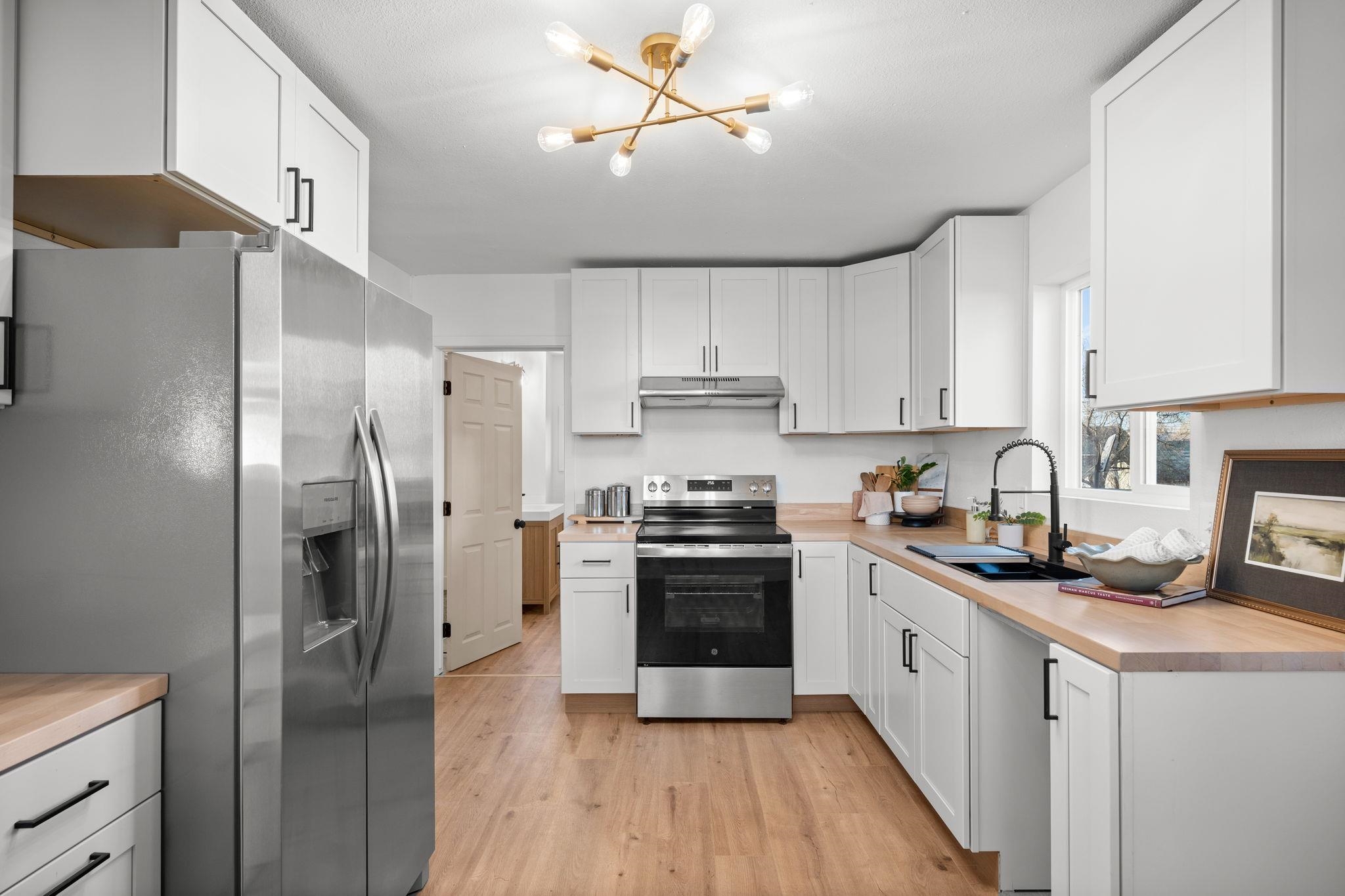 2113 E 5th Ave - Photo 8