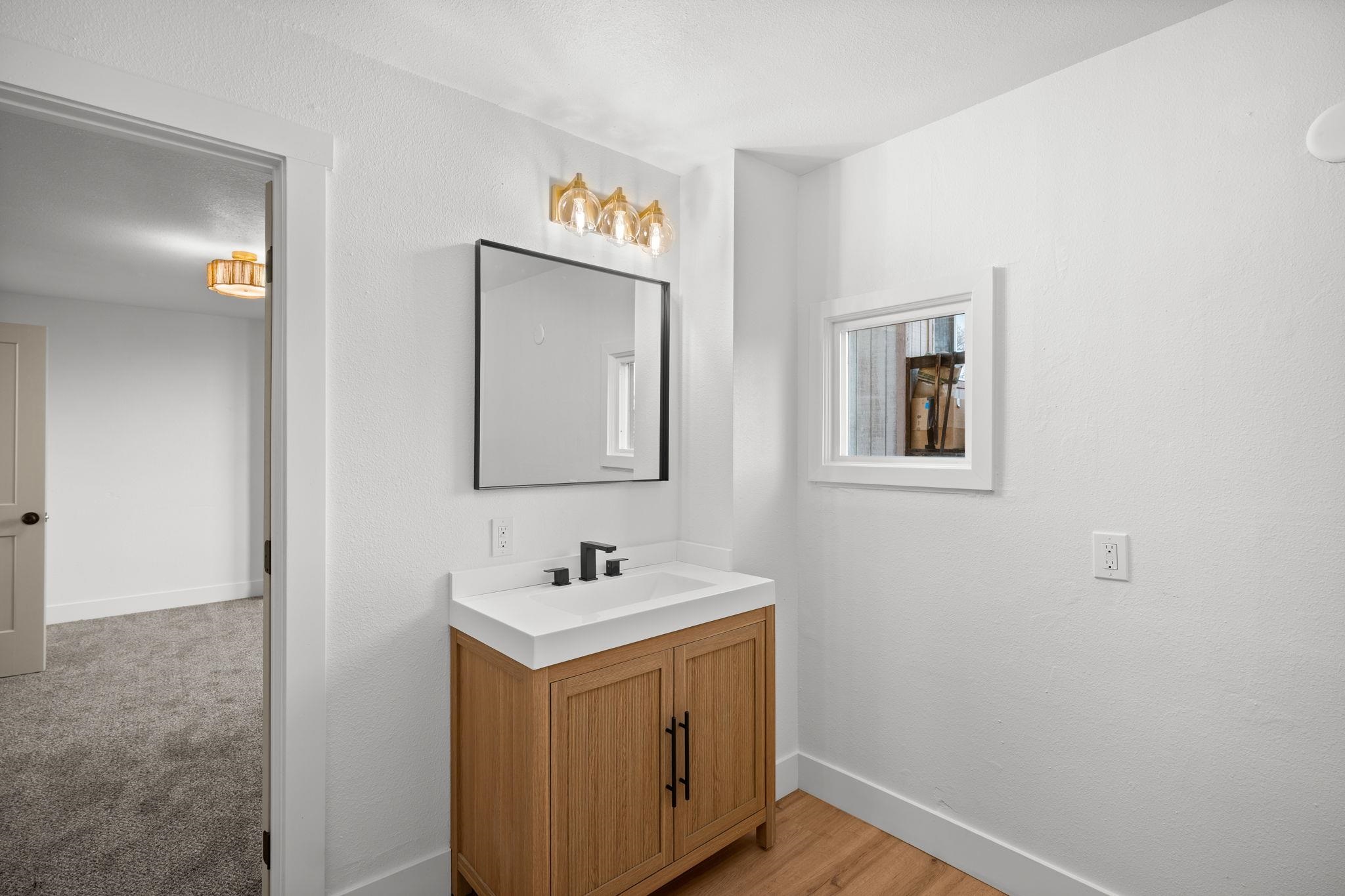 2113 E 5th Ave - Photo 18