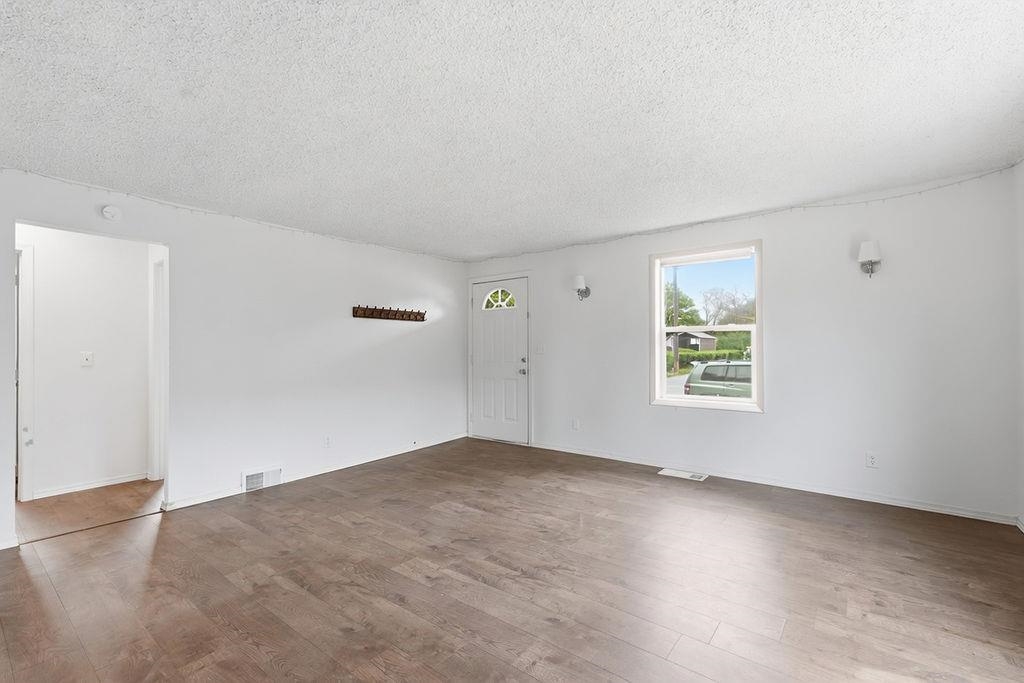 4317 N Evergreen Rd - Photo 4