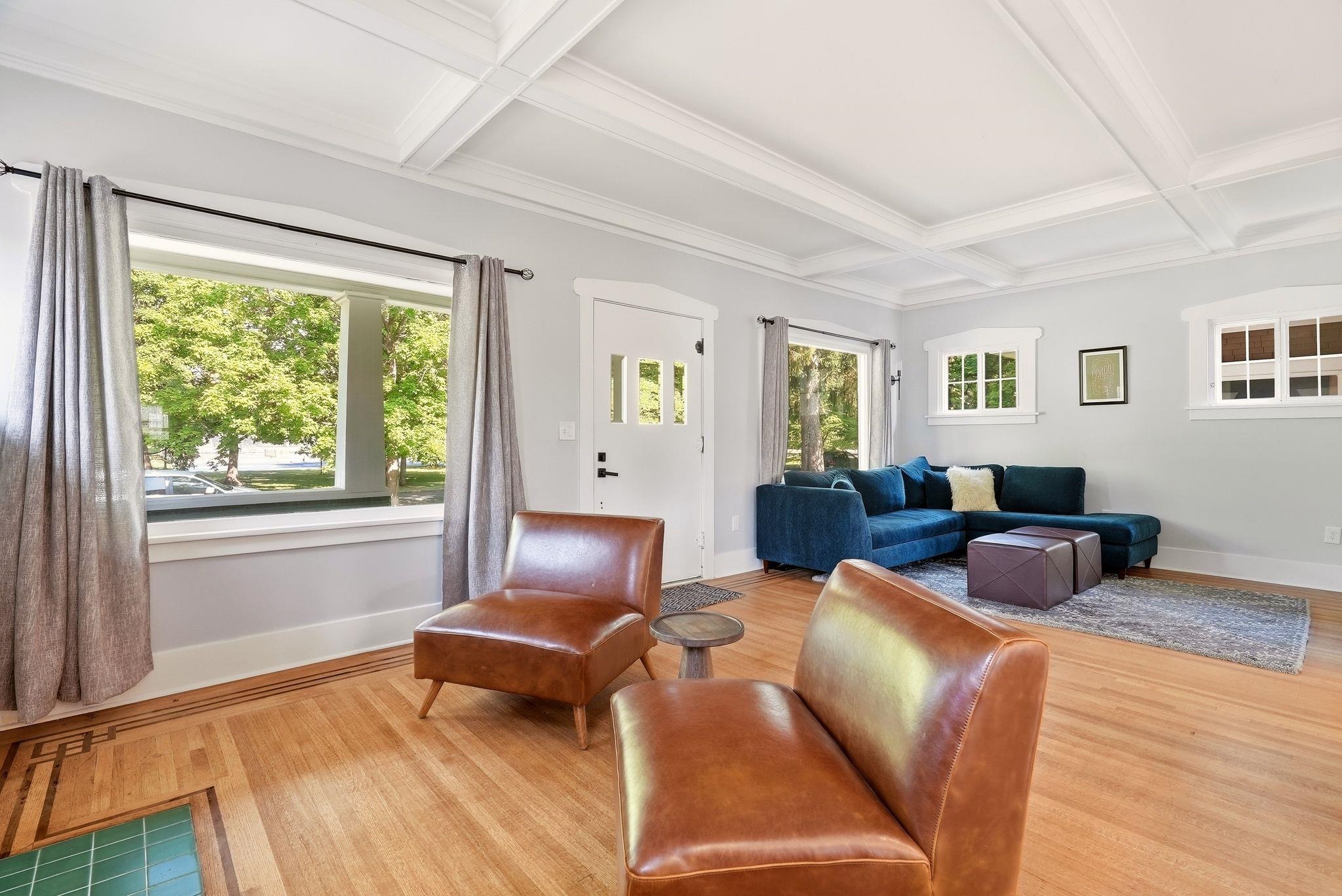 2921 N West Oval St - Photo 10