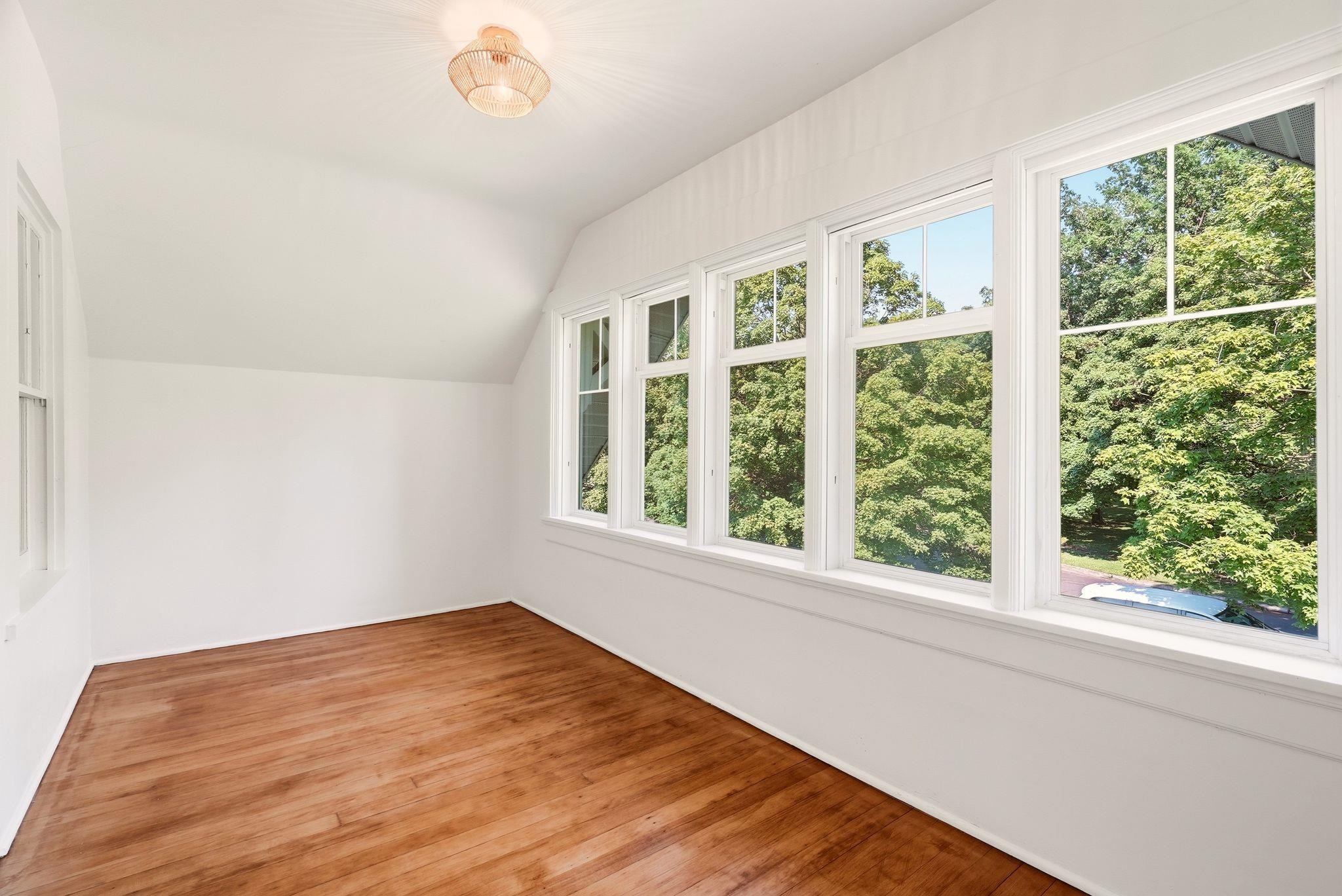 2921 N West Oval St - Photo 22