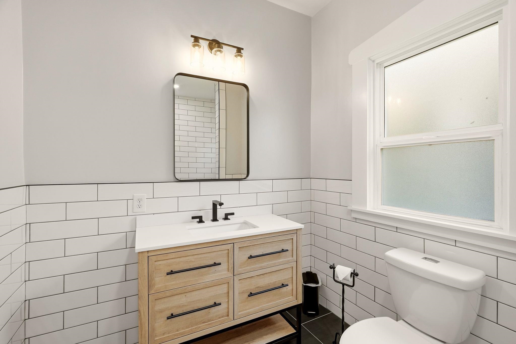2921 N West Oval St - Photo 24