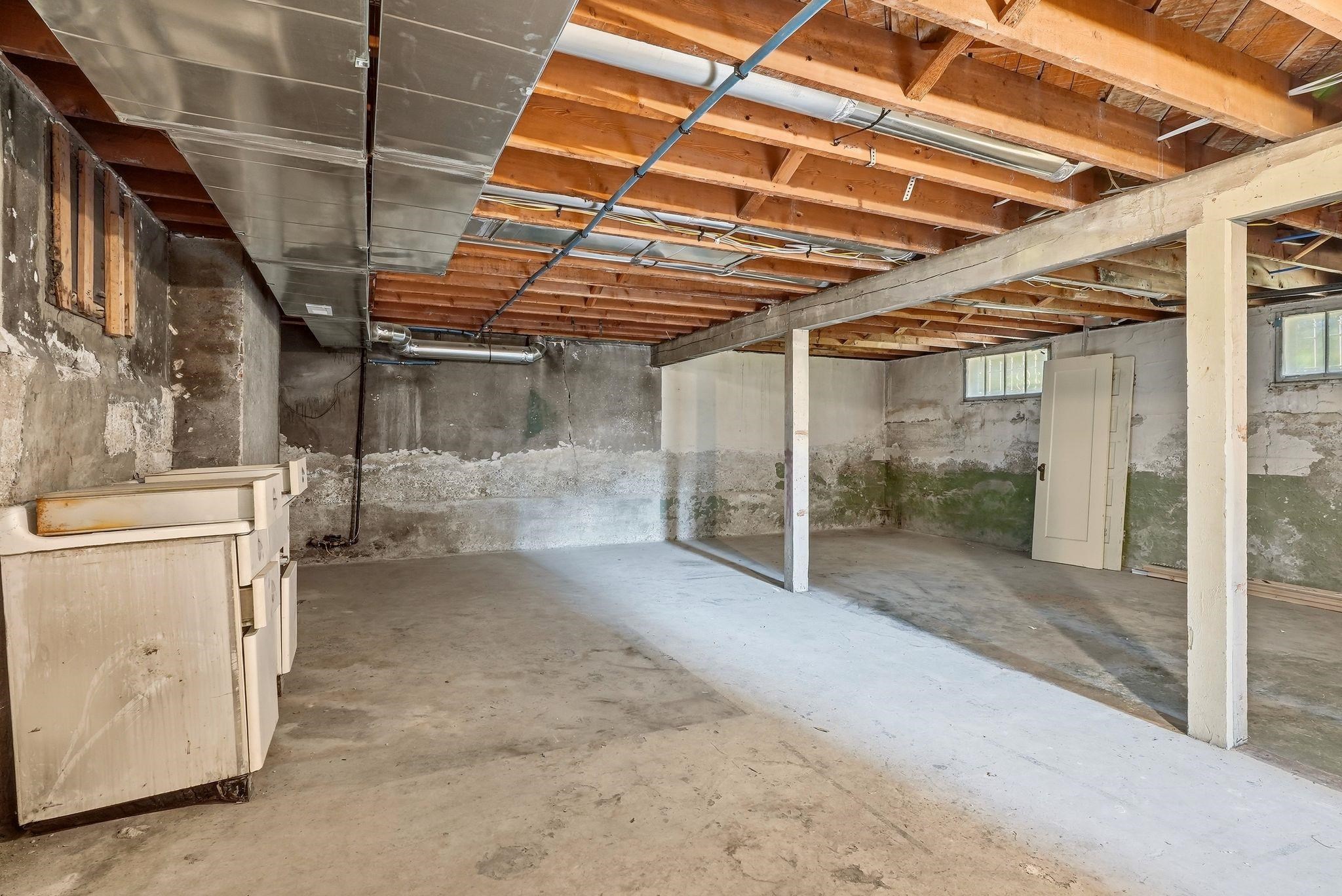 2921 N West Oval St - Photo 34