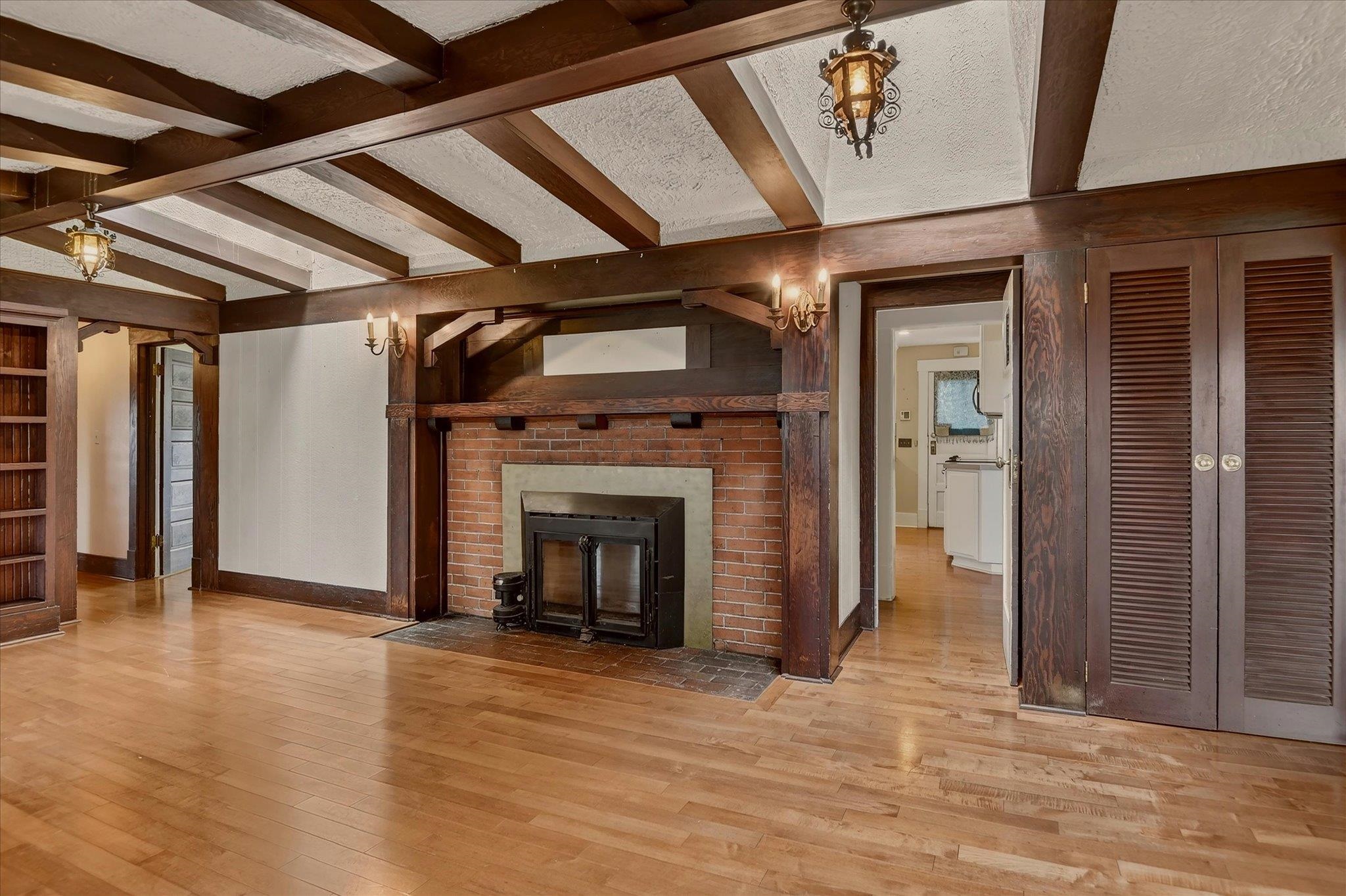 2104 E 8th Ave - Photo 14