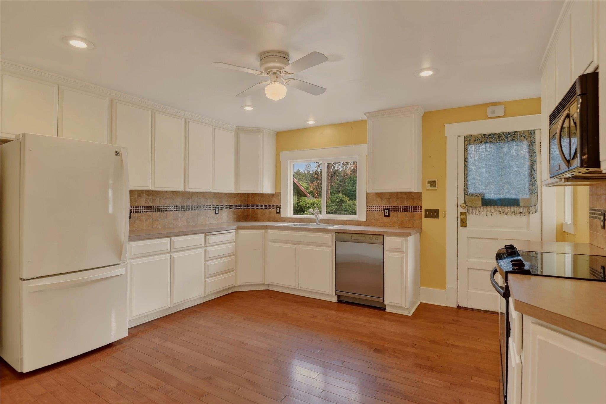 2104 E 8th Ave - Photo 17