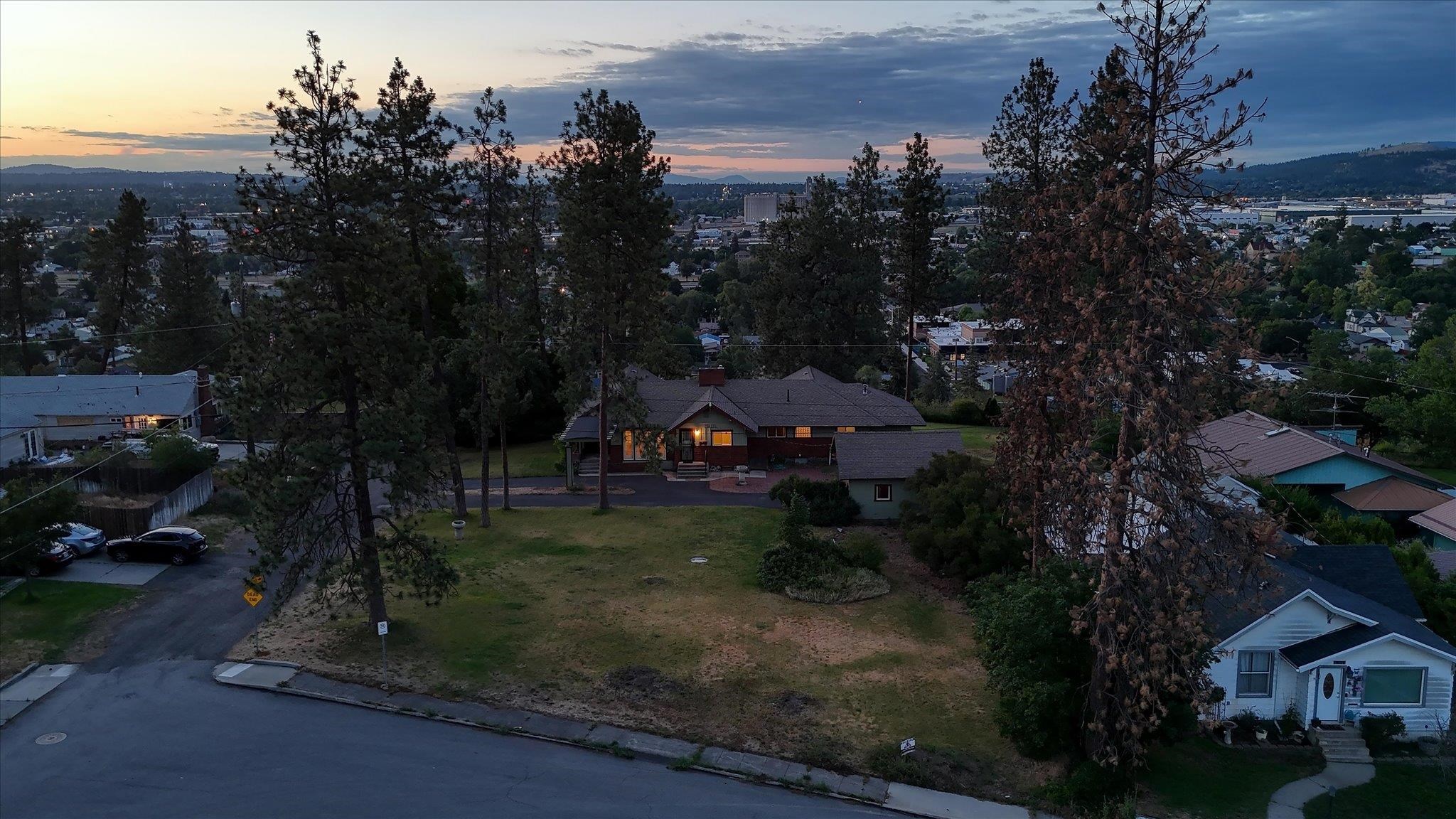 2104 E 8th Ave - Photo 45