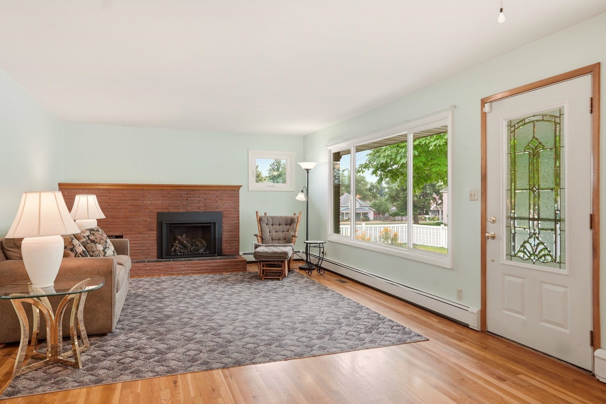 305 E Barker St - Photo 6
