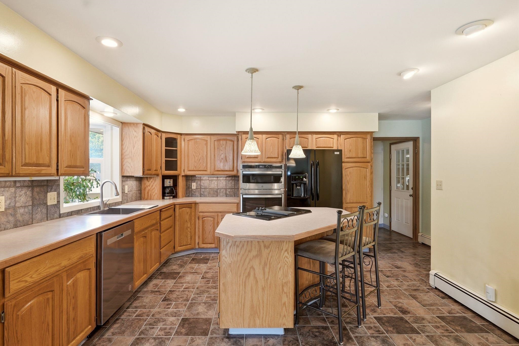 305 E Barker St - Photo 8